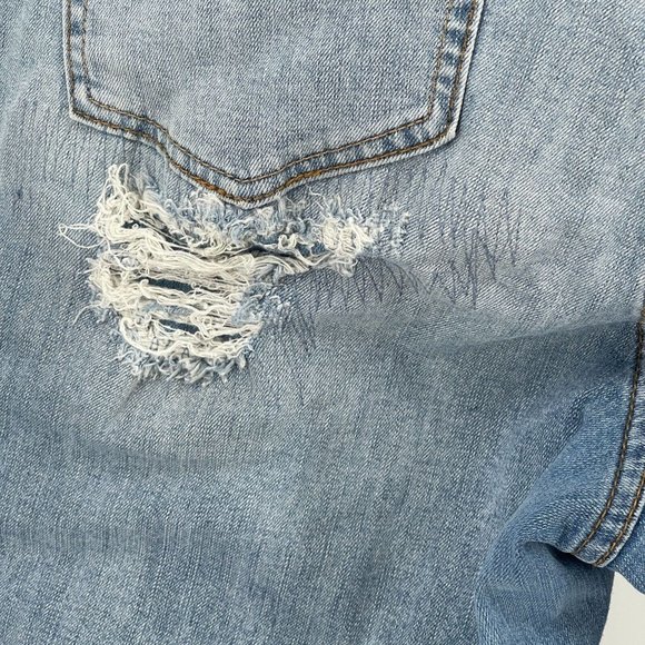 Torrid Boyfriend Stretch Mid-Rise Rip & Repair Jeans Plus 20 R Whiskers Stitched - Picture 9 of 16